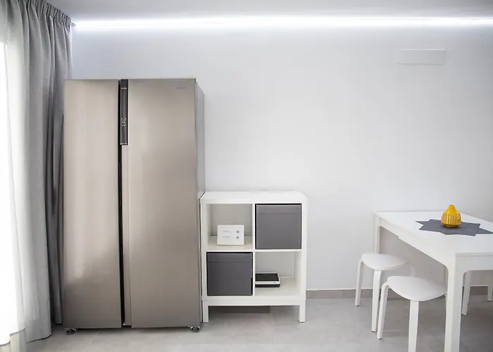 Urbania アパート アデヘ