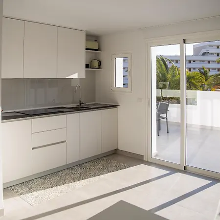 Urbania Apartamento *