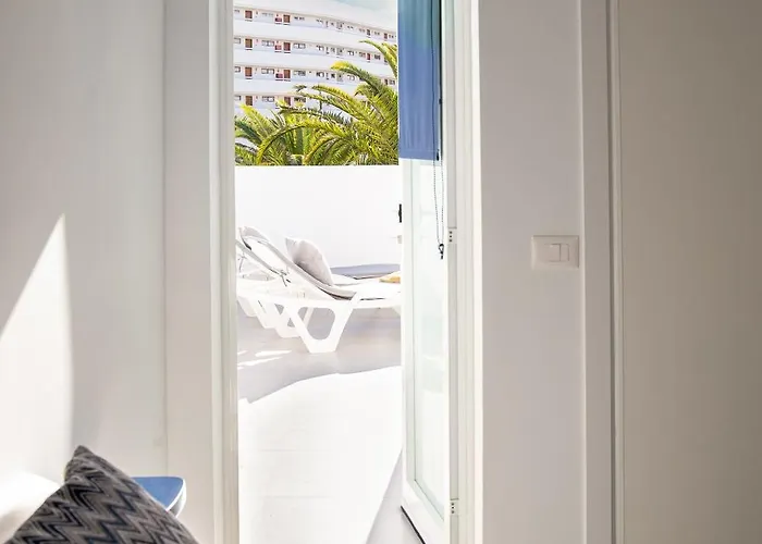 Urbania Apartment Costa Adeje (Tenerife)